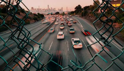 旺财28梦想空间-CBA-王哲林两双 上海久事主场战胜新疆伊力特